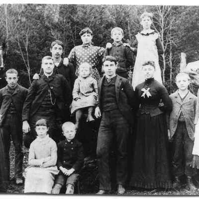 Crescent Harbor Grade School 1890