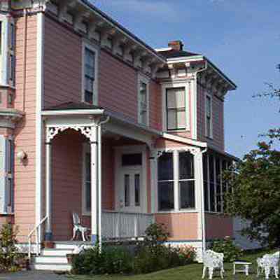 John and Jane Kineth House