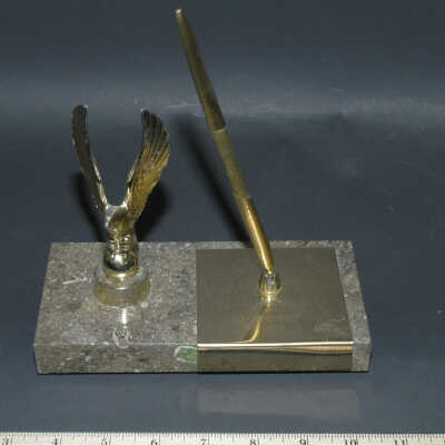 Holder, Pen
