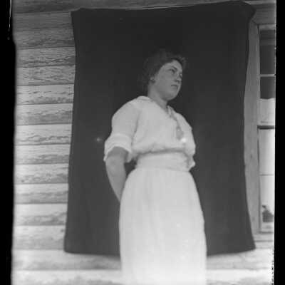 Young woman posing: Origsize: 4x5; Origformat: Negative