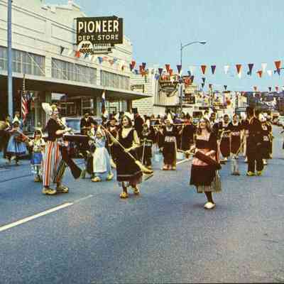 Holland Happening Parade