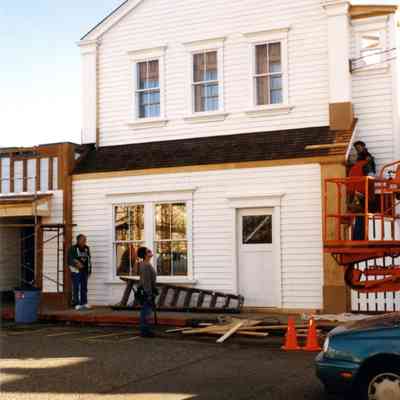 Fake Facade for Practical Magic