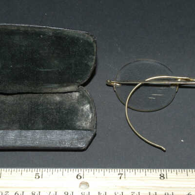 Eyeglasses