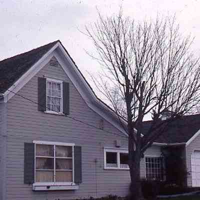 188. Griffens House with garage addition: Oct. 1977