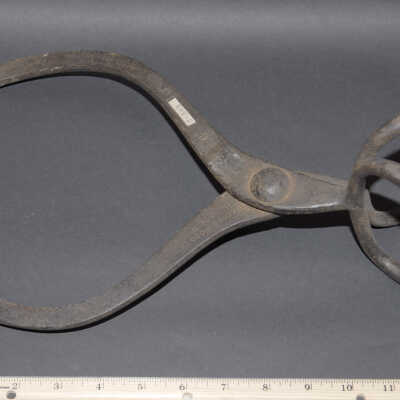 Tongs, Ice