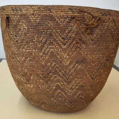 Front: Origsize: 16.5x14x12