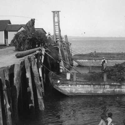 Maylor's Dock - Oak Harbor