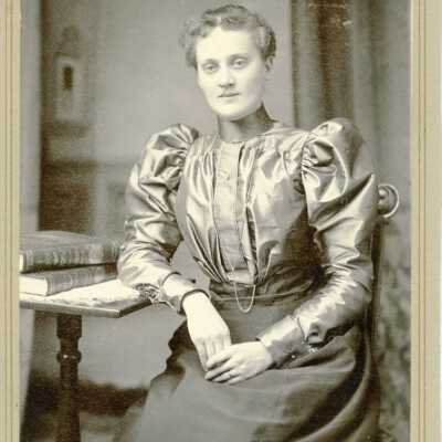 Laura Grace Plummer