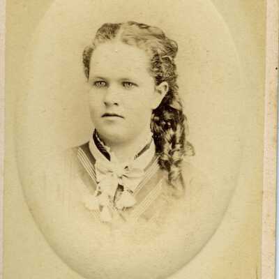 Henrietta Izett Frostad