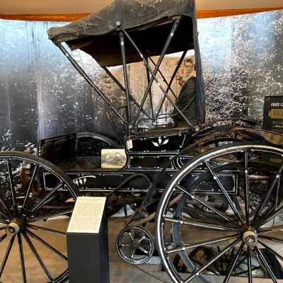 Automobile