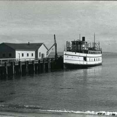 Virginia V at Engineer's Wharf, Fort Casey