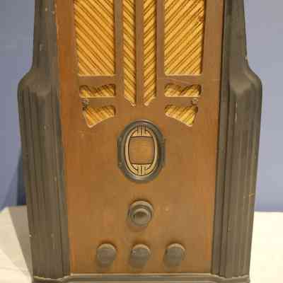 Philco Tabletop Radio