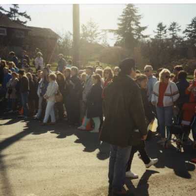 Crowd Watching the Filming of War of the Roses