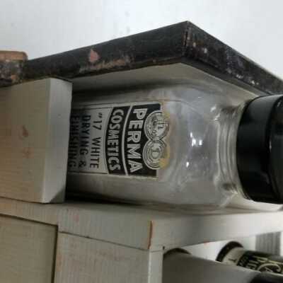 close up of bottle: Copyright: 7