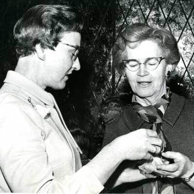 Dorothy Receives the Sugar Plum Award