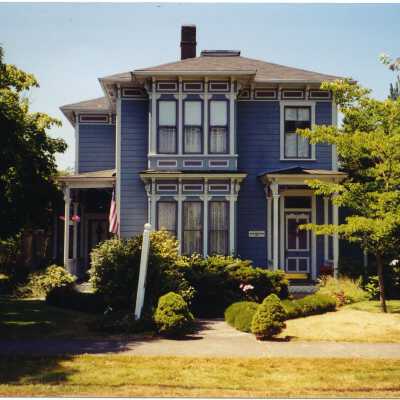 Jacob Jenne House built 1889