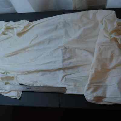 2023.dpw.385 - white cotton nightgown, puffed sleeves, embroidery