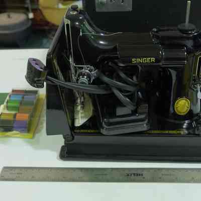Portable Singer Sewing Machine