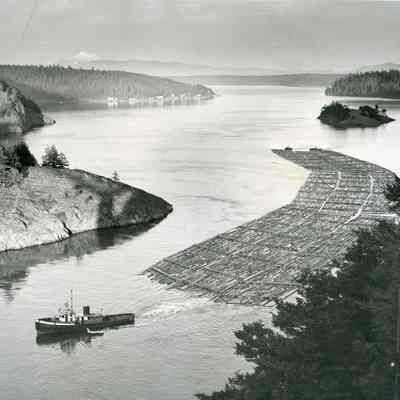 Log Boom through Deception Pass