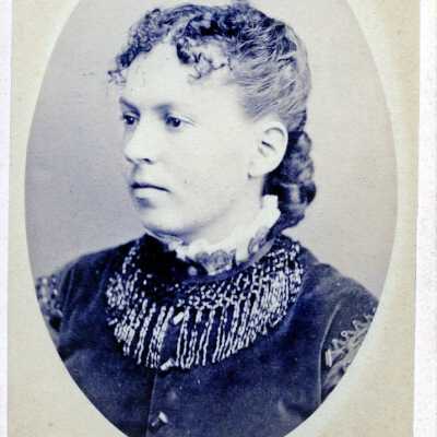 Jean Izett