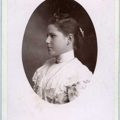 Photograph, Mary McCaslin Zylstra (1882-1959) Additional info with photo description. Acc. # 2019.024.143
