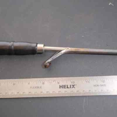 573 - hair curler, electric cord missing