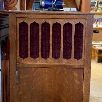 Phonograph