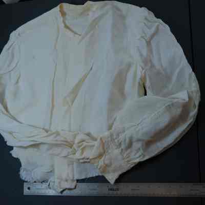 2023.dpw.372a - white sailor top