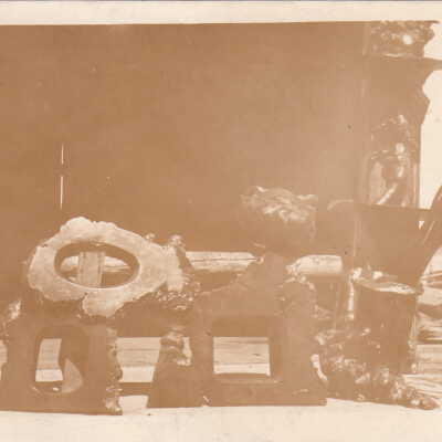 Wood carving display: Origsize: 3.5x5.5; Origformat: Print-Photographic