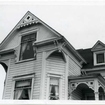 Dr. W.L. White home 1894, built by Lovejoy, 605 NW Madrona Way