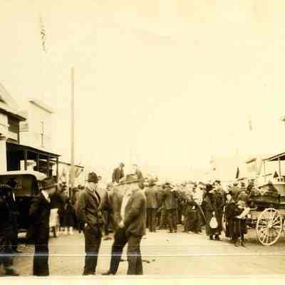 95-2-150 - Oak Harbor Bank - Columns were later moved to Coupeville Masonic Temple