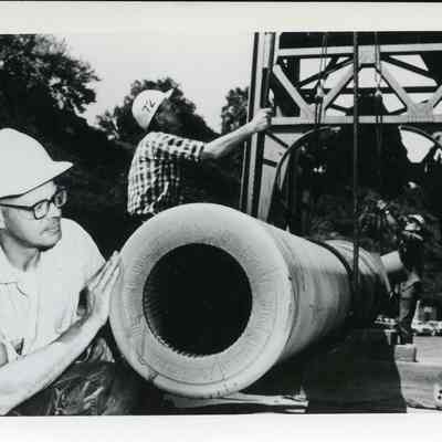 Unloading 10" Gun, Fort Casey