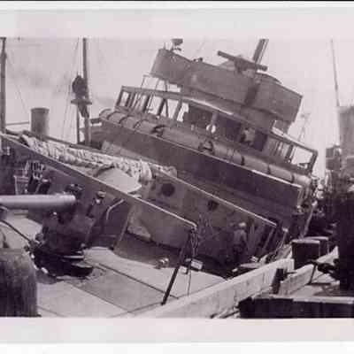 Destroyer "Zeilin" at Fort Casey