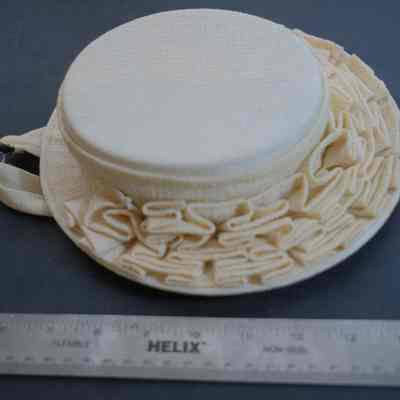 511 - hat, ivory w/ band: Belonged Ollie Adams O'Leary