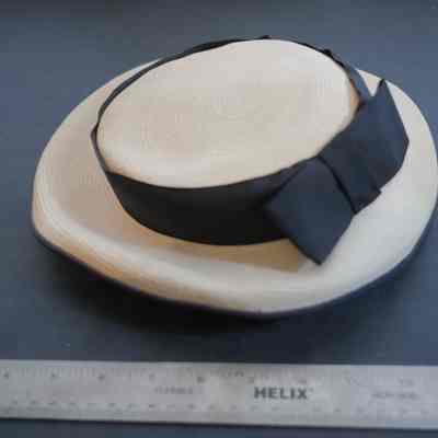 520 - hat, white w/ black grosgrain band: Belonged to Ollie Adams O'Leary