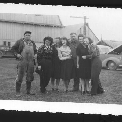 Elva, Marge, GW, Helen?, Anna B, Hazel, George V.