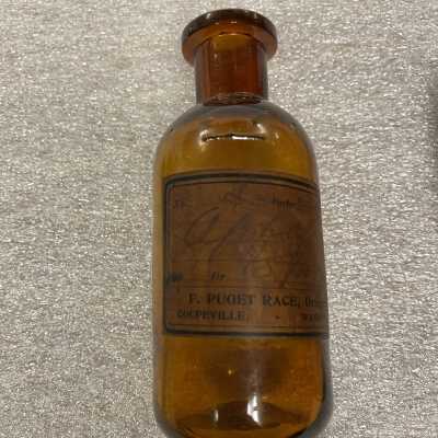 Bottle, Apothecary