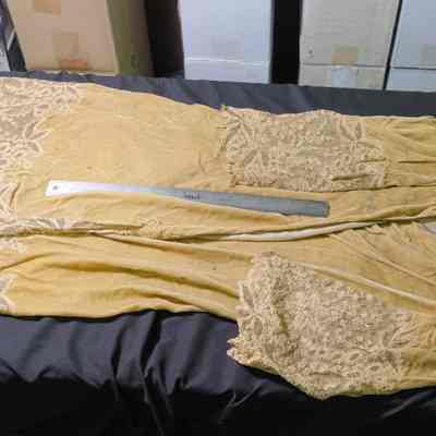 Gown, Dressing