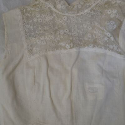White Cotton Vestee
