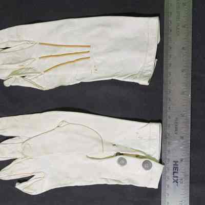 Glove
