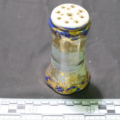 Holder, hatpin