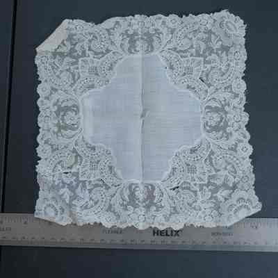 478 - linen handmade lace handkerchief
