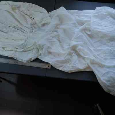 415 - dress - white sheer, w/ long sleeves, lace, tucks, long, linen, c. 1916: Mary Gaylord Roth