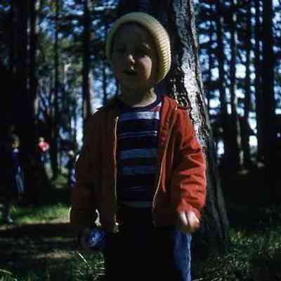 243. Easter egg hunt, KJH: April 1957