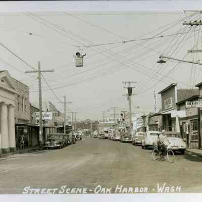 Barrington Avenue - Oak Harbor