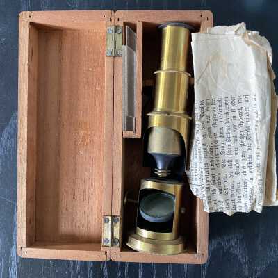 Belle Wenz's Microscope