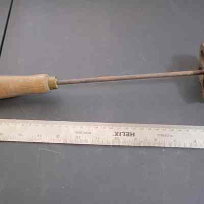 Rosette Iron