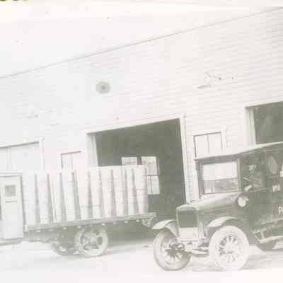 AT 917 - 1920s Wash. CoOp - Allen Vanderzech and Ed