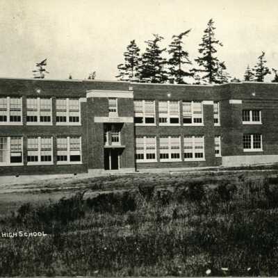 Oak Harbor High School