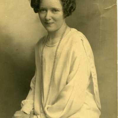 Gertrude Arnold